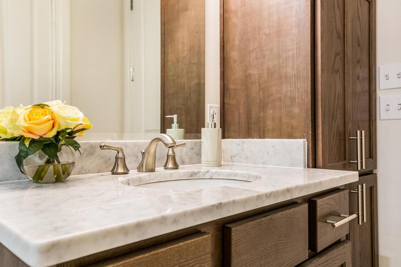 Apartment Hosteeva Canal Luxury