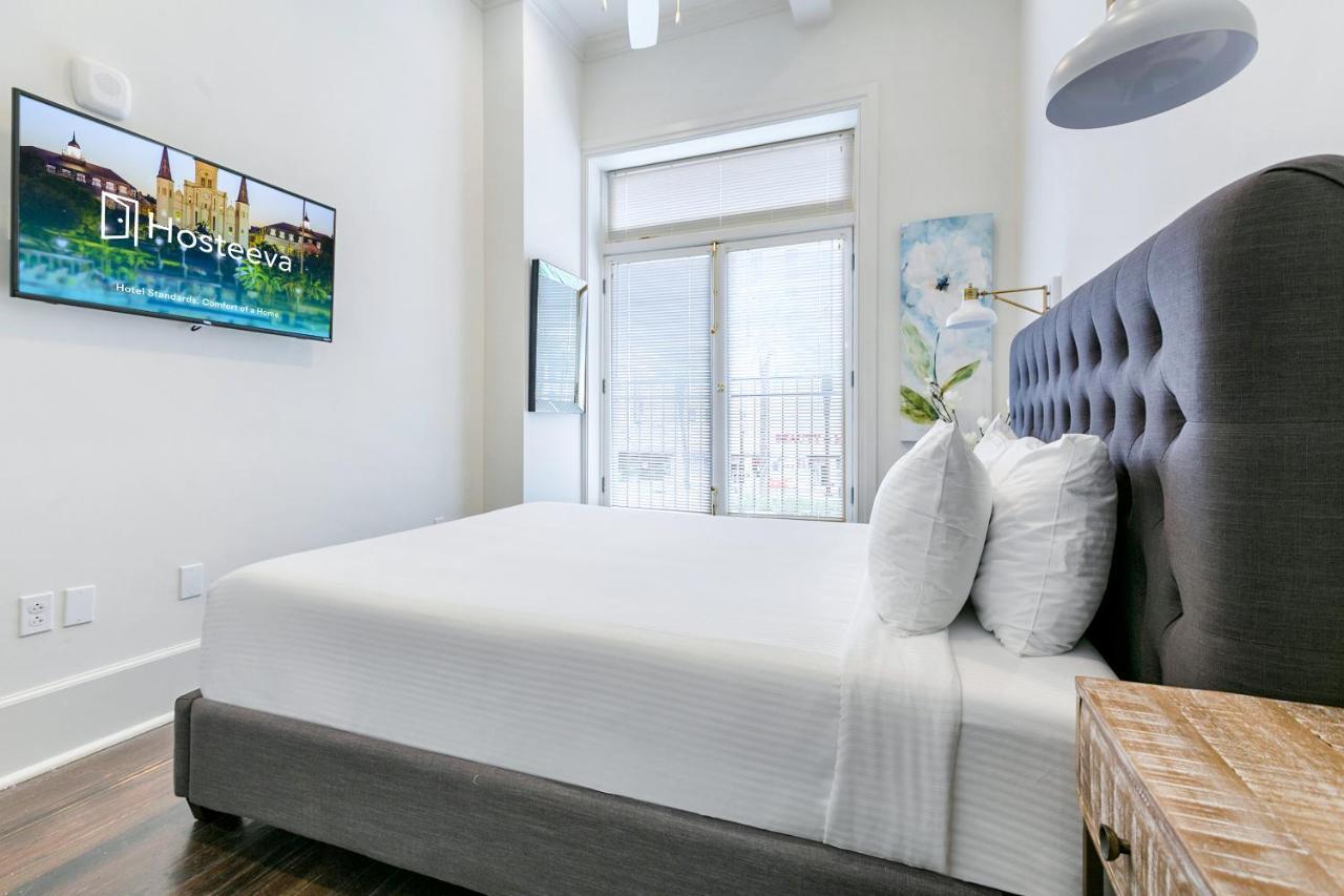 Hosteeva Canal Luxury Apartment