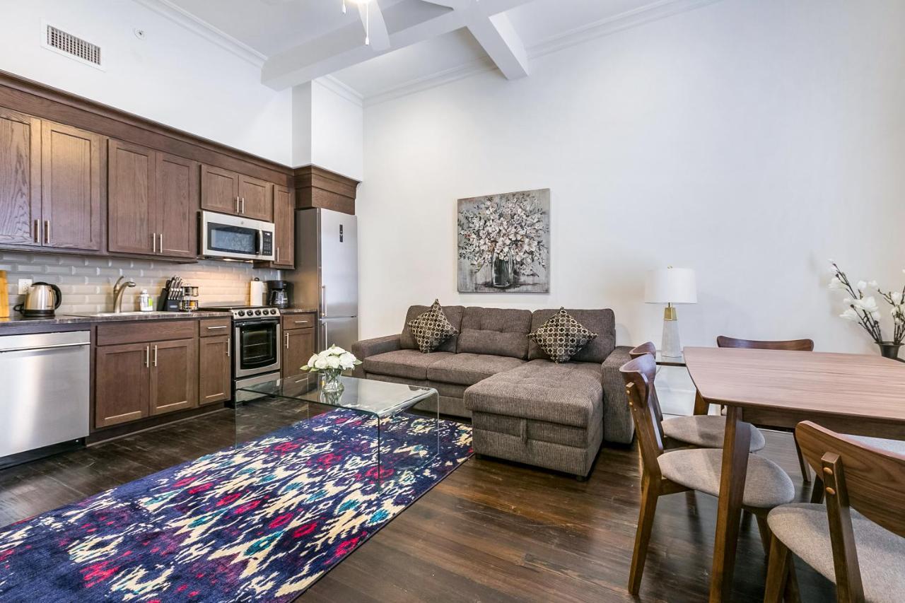 Apartment Hosteeva Canal Luxury