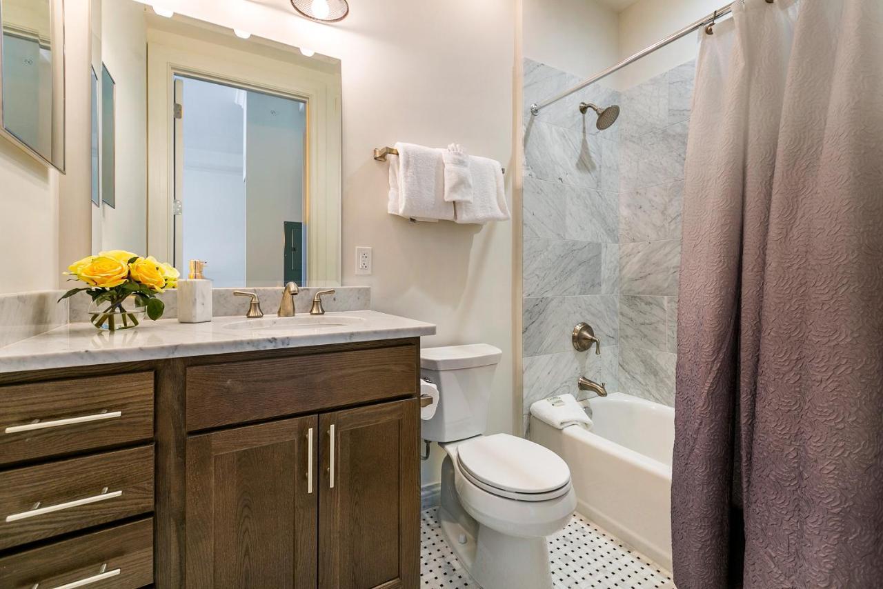 Apartment Hosteeva Canal Luxury
