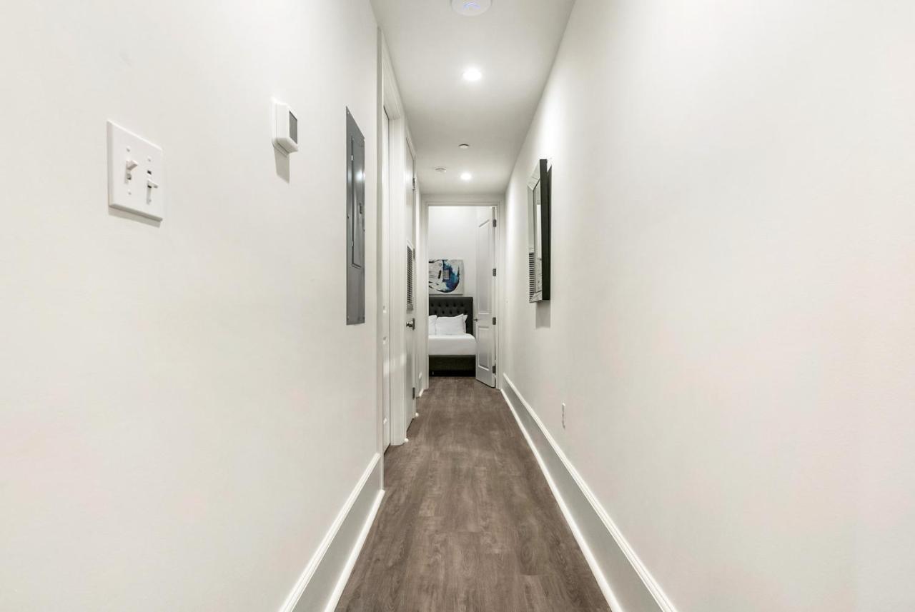 Hosteeva Canal Luxury Apartment *